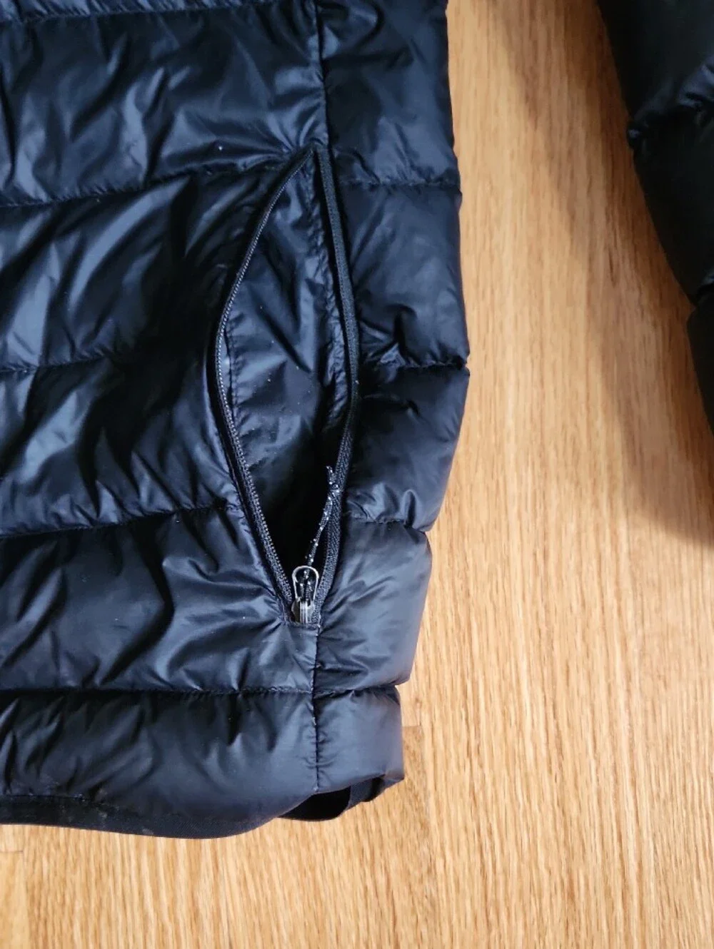 Eddie Bauer, Mens Black Hooded Down Puffer Jacket, Sz Medium - Picture 5 of 14